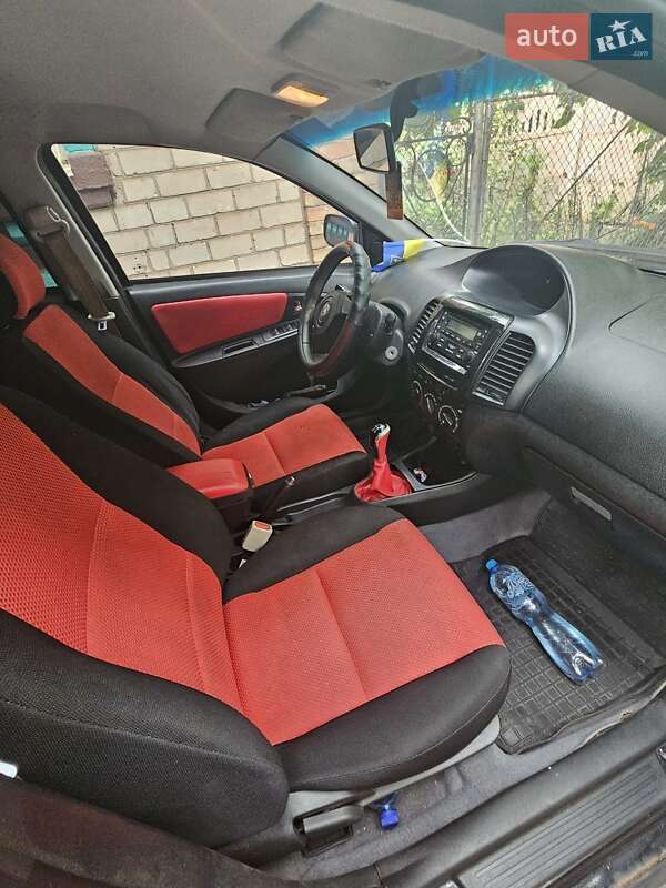 Хэтчбек Geely MK Cross 2014 в Кривом Роге