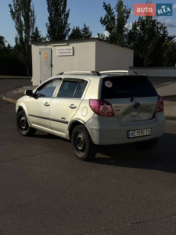 Хэтчбек Geely MK Cross 2013 в Кривом Роге