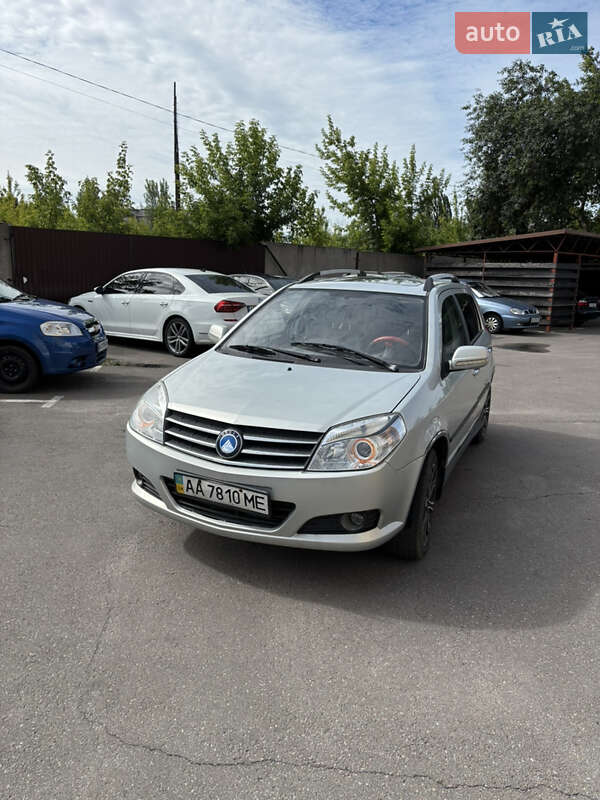 Хетчбек Geely MK Cross 2012 в 