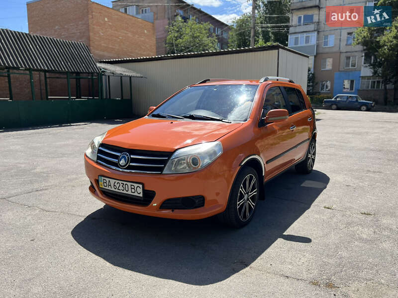 Geely MK Cross 2013