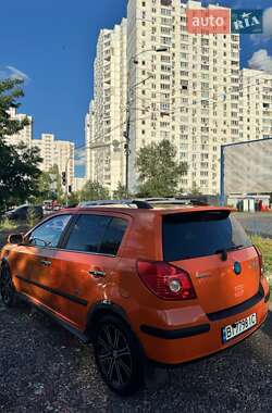 Хэтчбек Geely MK Cross 2012 в 