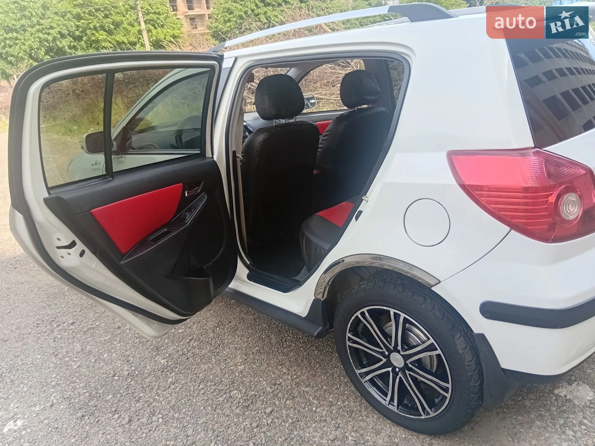 2012 Geely MK Cross - мініатюра 10