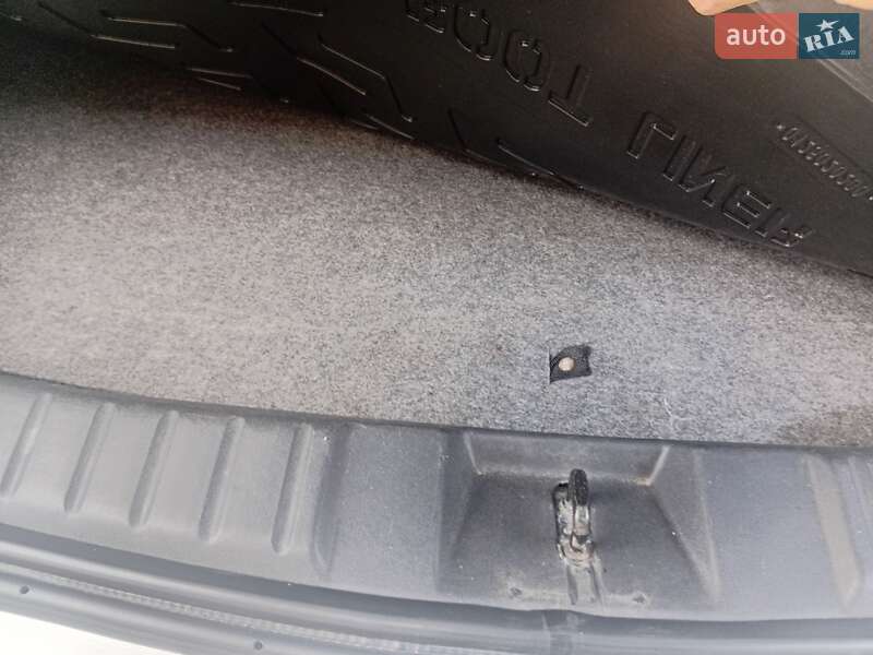 Хэтчбек Geely MK Cross 2012 в Черновцах