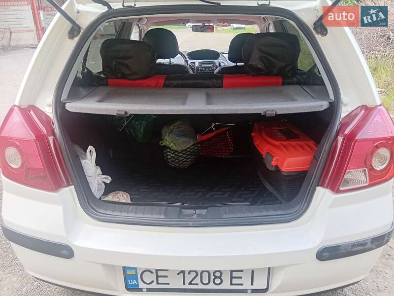 Хэтчбек Geely MK Cross 2012 в Черновцах