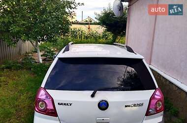 Хэтчбек Geely MK Cross 2012 в 
