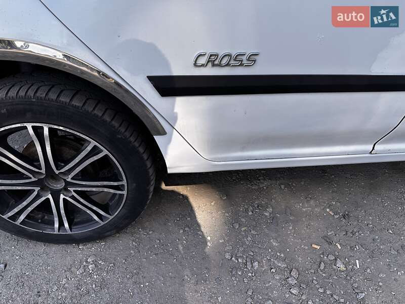 Хэтчбек Geely MK Cross 2013 в Запорожье