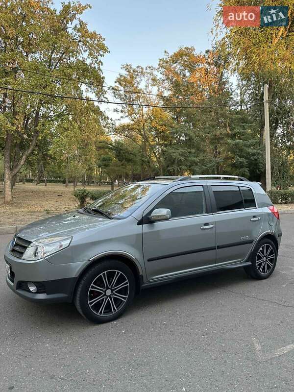 Хэтчбек Geely MK Cross 2013 в Кривом Роге