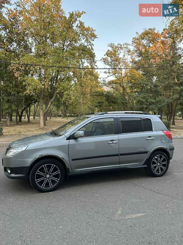 Хэтчбек Geely MK Cross 2013 в Кривом Роге