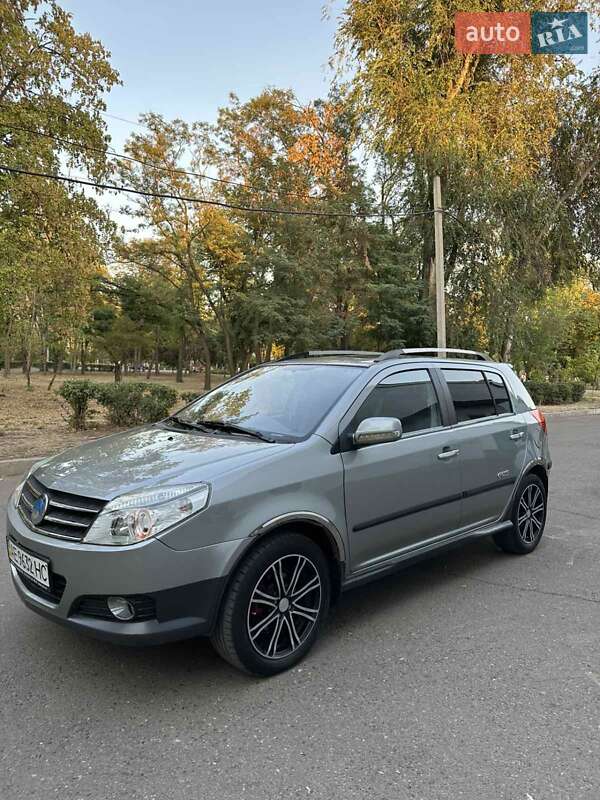 Хэтчбек Geely MK Cross 2013 в Кривом Роге