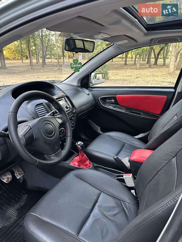 Хэтчбек Geely MK Cross 2013 в Кривом Роге