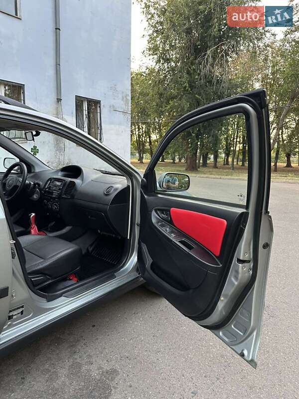 Хэтчбек Geely MK Cross 2013 в Кривом Роге