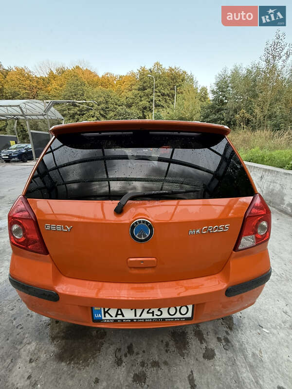Хэтчбек Geely MK Cross 2013 в Киеве