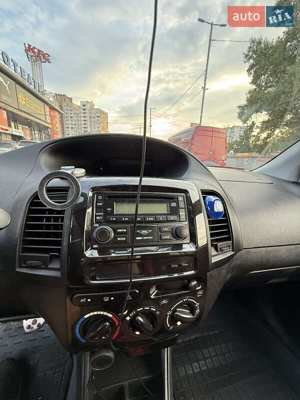 Хэтчбек Geely MK Cross 2013 в Киеве фото 14 Хэтчбек Geely MK Cross 2013 в Киеве