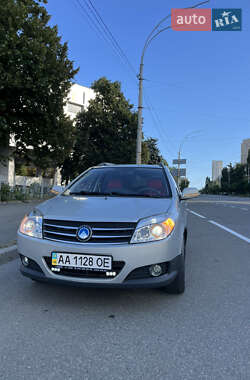 Хэтчбек Geely MK Cross 2013 в 