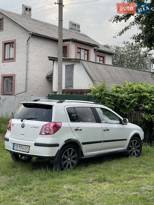 Geely MK Cross 2013