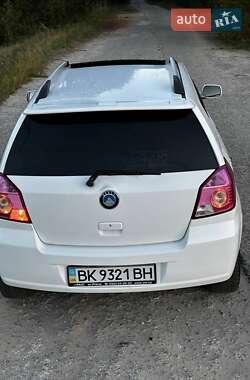 Хетчбек Geely MK Cross 2013 в 