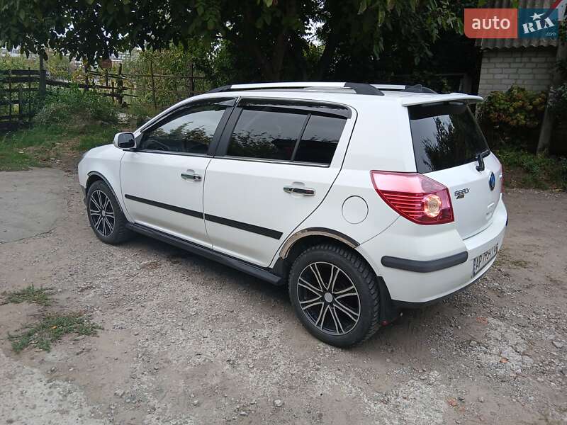 Хэтчбек Geely MK Cross 2014 в Запорожье
