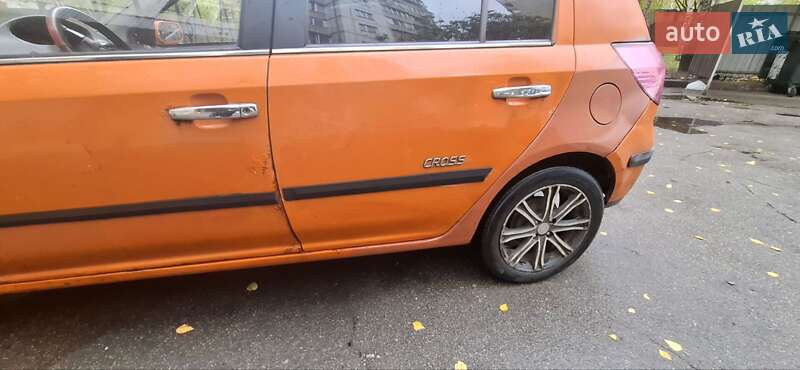 Хетчбек Geely MK Cross 2012 в Києві фото 3 Хетчбек Geely MK Cross 2012 в Києві