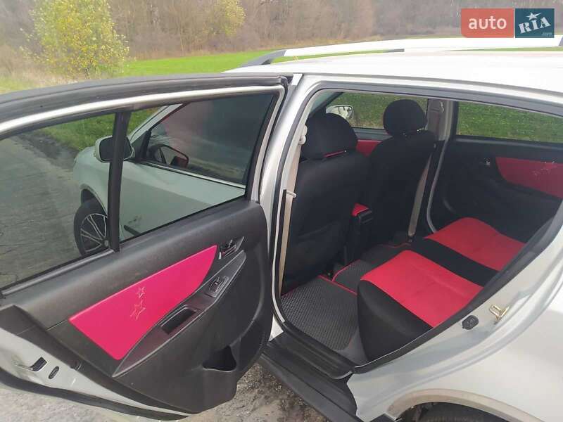 Хетчбек Geely MK Cross 2013 в Диканьці фото 15 Хетчбек Geely MK Cross 2013 в Диканьці