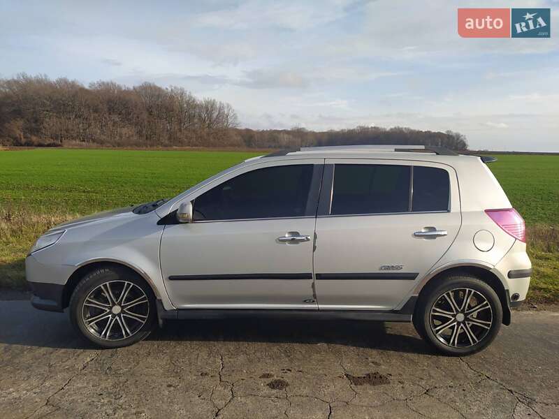 Хетчбек Geely MK Cross 2013 в Диканьці фото 4 Хетчбек Geely MK Cross 2013 в Диканьці