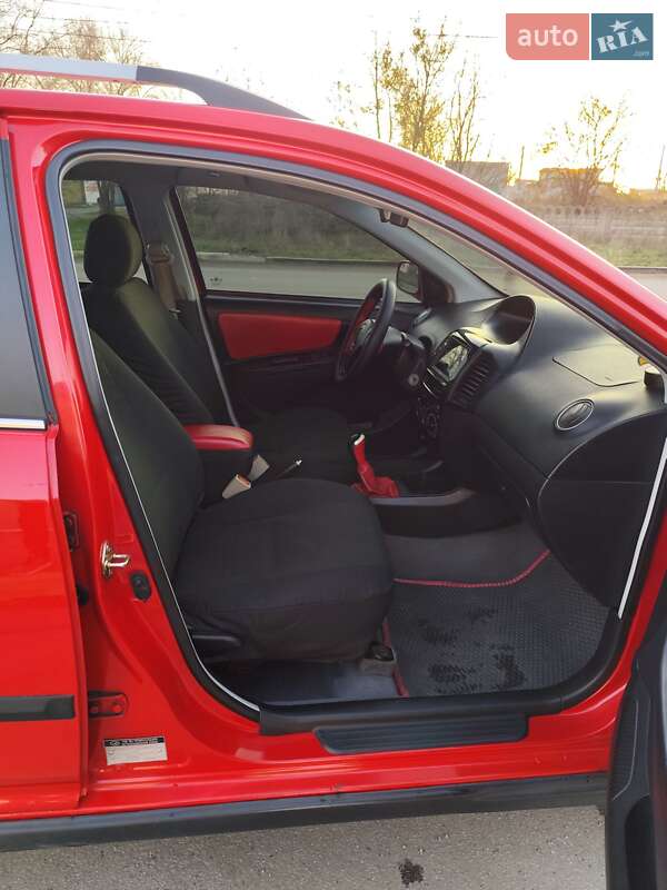 Хэтчбек Geely MK Cross 2013 в Днепре фото 10 Хэтчбек Geely MK Cross 2013 в Днепре