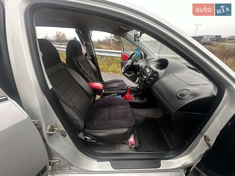 Хэтчбек Geely MK Cross 2013 в Любаре