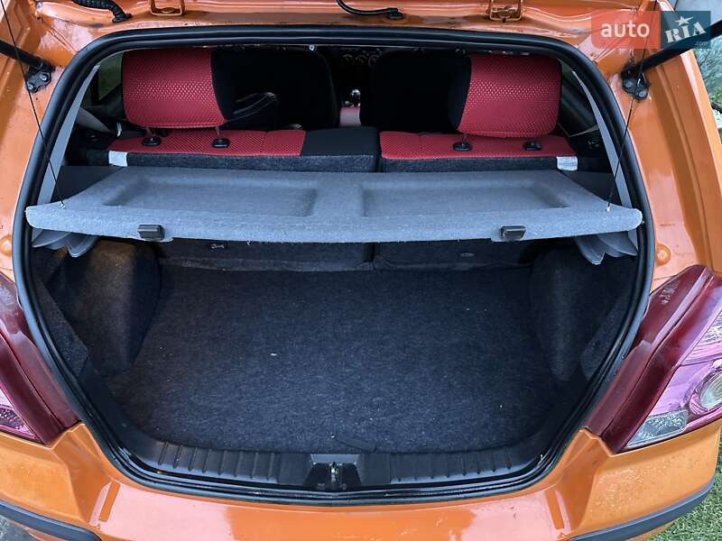 Хетчбек Geely MK Cross 2014 в Києві фото 31 Хетчбек Geely MK Cross 2014 в Києві