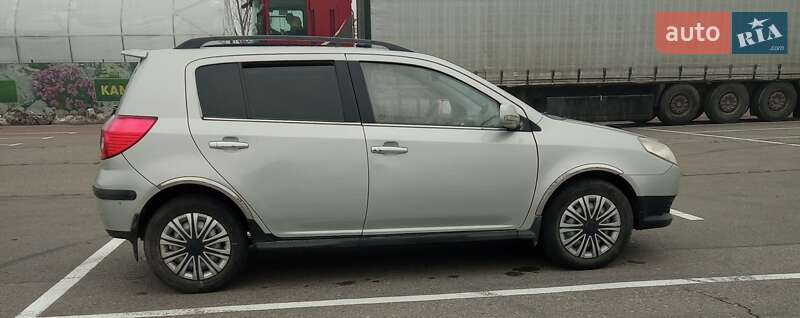 Хэтчбек Geely MK Cross 2014 в Львове фото 3 Хэтчбек Geely MK Cross 2014 в Львове