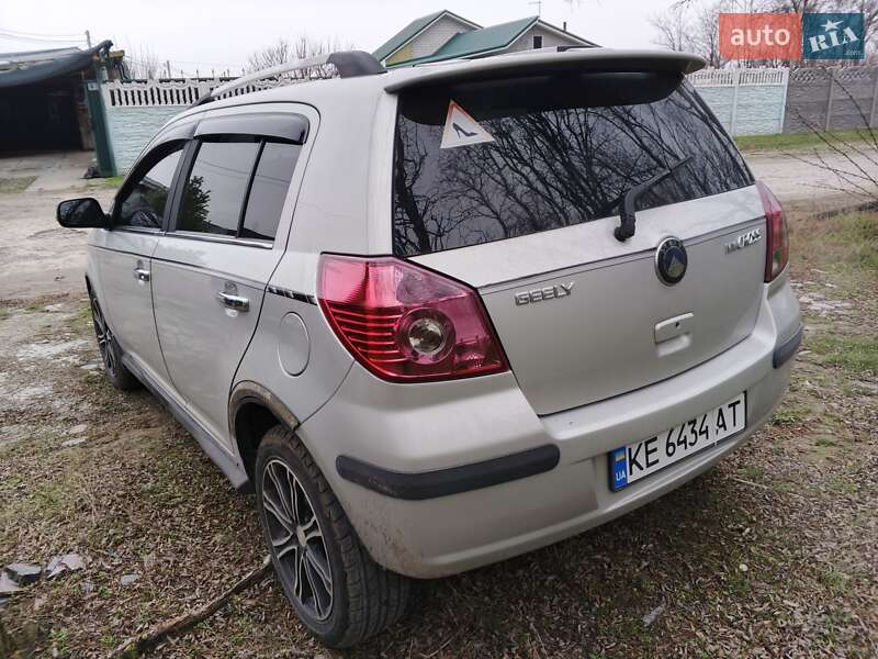 Хэтчбек Geely MK Cross 2014 в Партизанском
