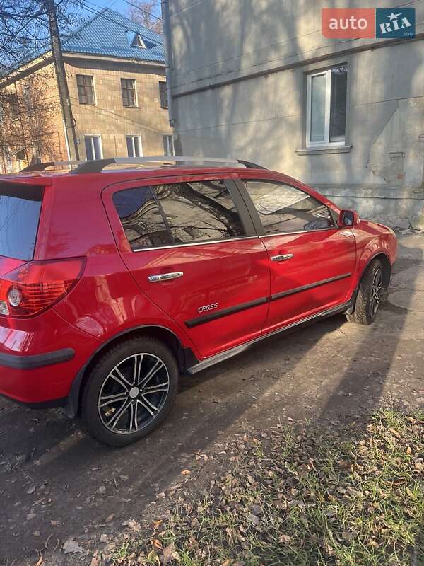 Хэтчбек Geely MK Cross 2012 в Сумах фото 4 Хэтчбек Geely MK Cross 2012 в Сумах