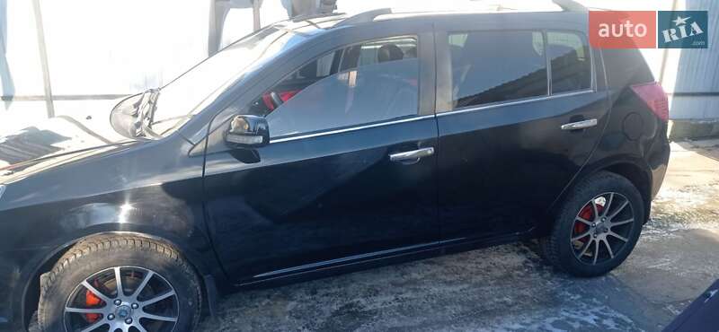 Хэтчбек Geely MK Cross 2013 в Глухове фото 2 Хэтчбек Geely MK Cross 2013 в Глухове