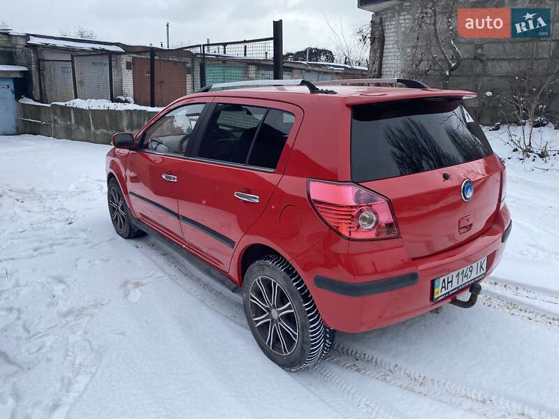 Хетчбек Geely MK Cross 2013 в Дніпрі