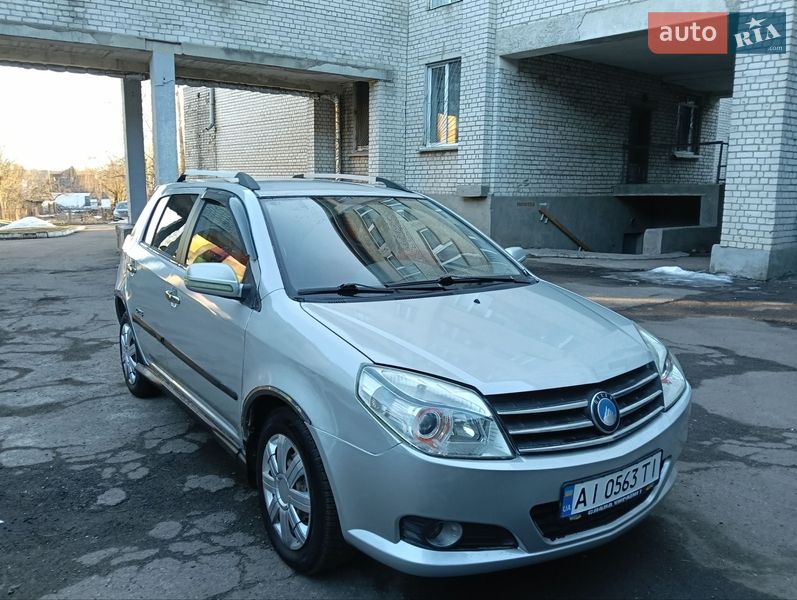 Хэтчбек Geely MK Cross 2013 в Малине