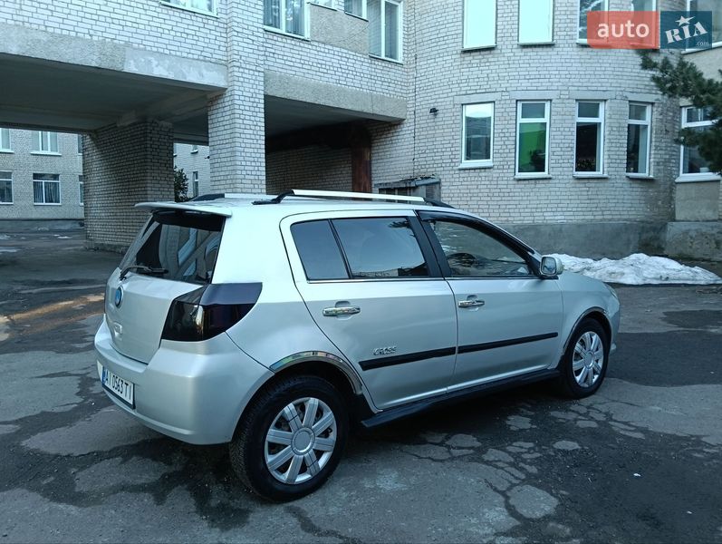 Хэтчбек Geely MK Cross 2013 в Малине