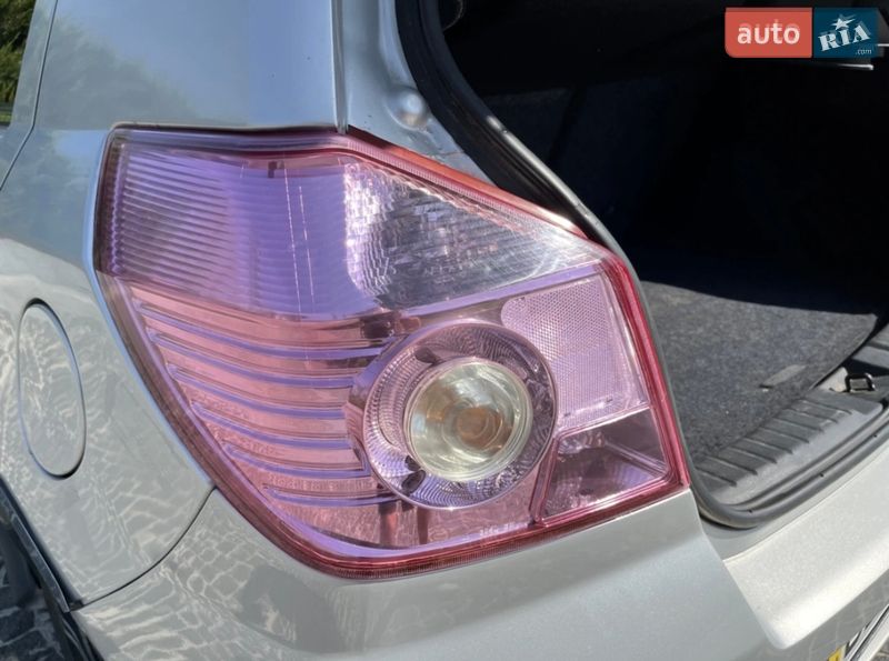 Хетчбек Geely MK Cross 2013 в Дніпрі