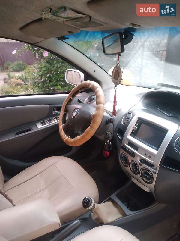 Седан Geely MK 2008 в Тячеві