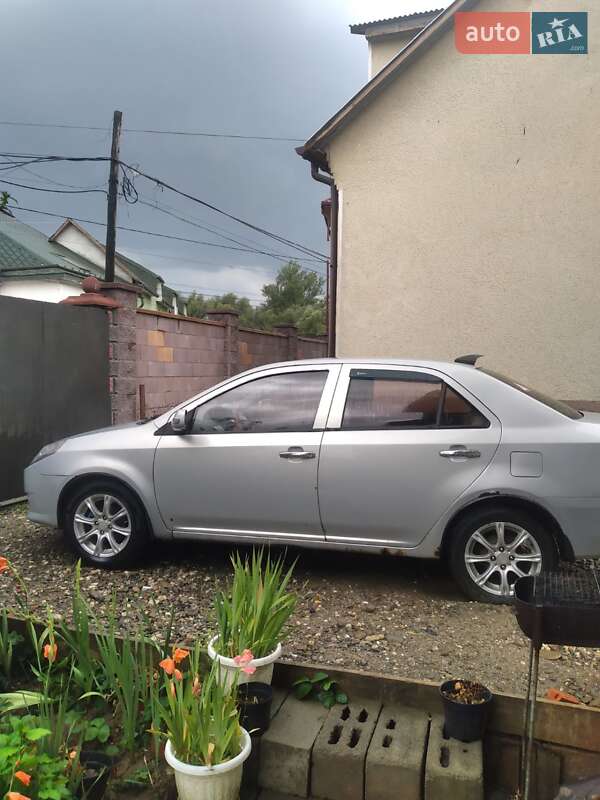Седан Geely MK 2008 в Тячеві