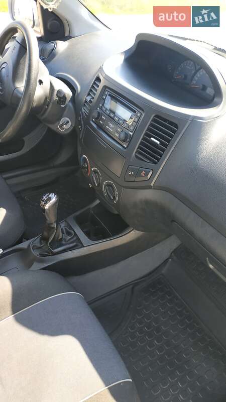 Седан Geely MK 2012 в Львове