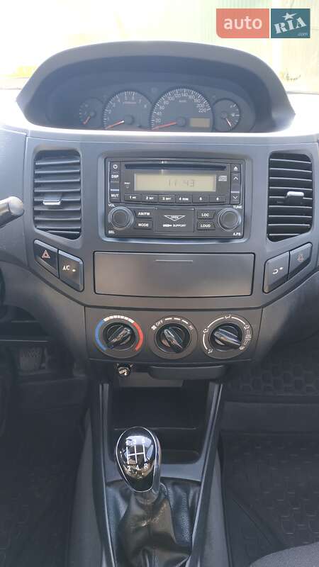 Седан Geely MK 2012 в Львове