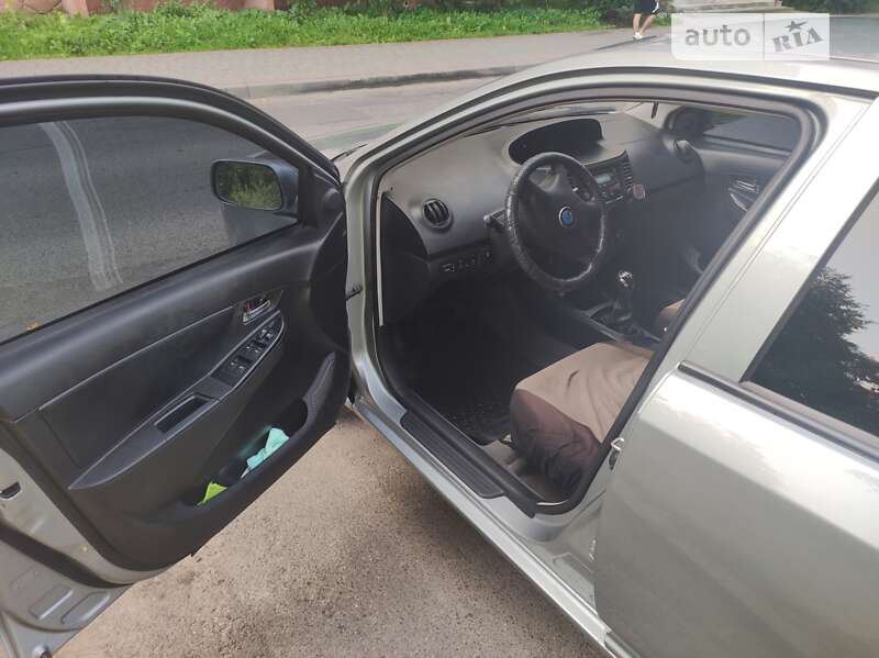 Седан Geely MK 2012 в Львове