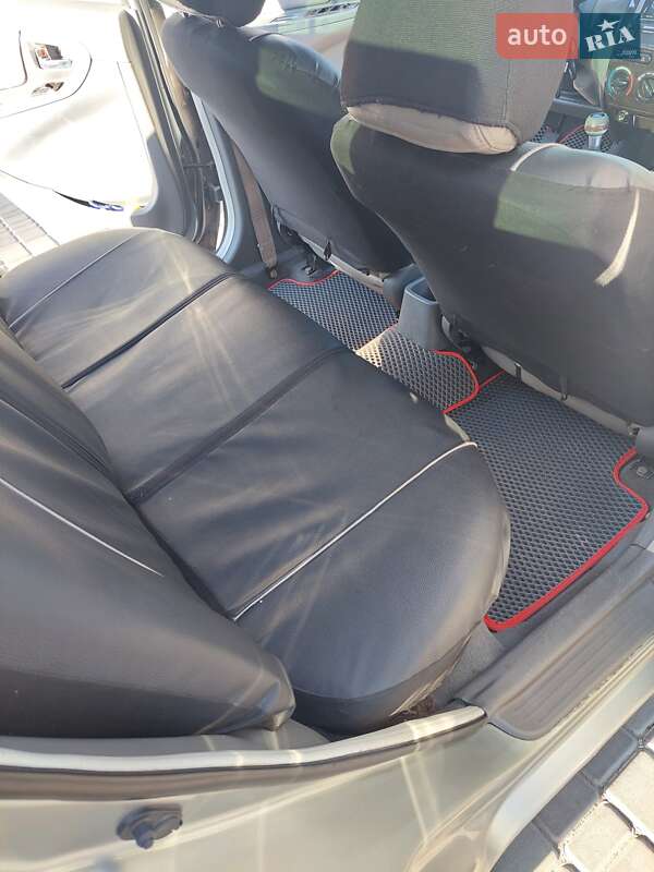 Седан Geely MK 2011 в Павлограді