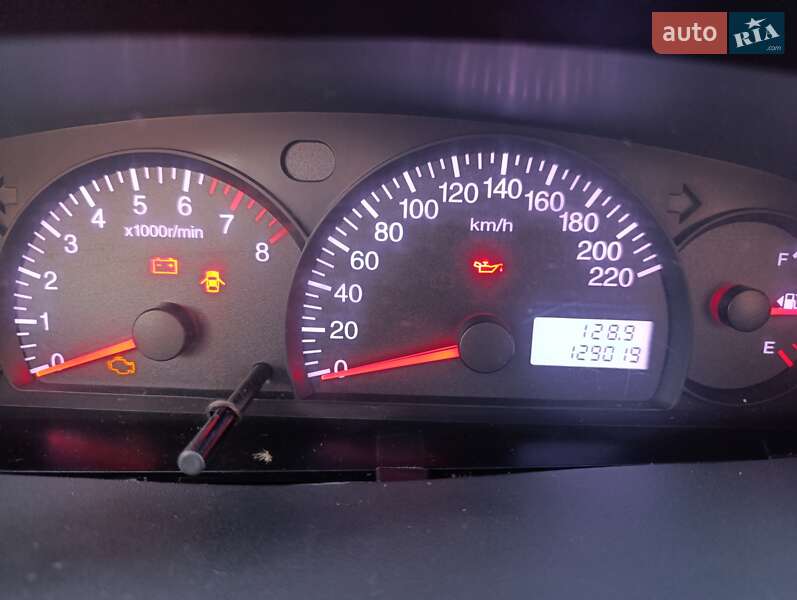 Седан Geely MK 2013 в Яготині