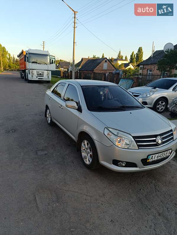 Седан Geely MK 2013 в Яготині
