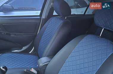 Седан Geely MK 2012 в 