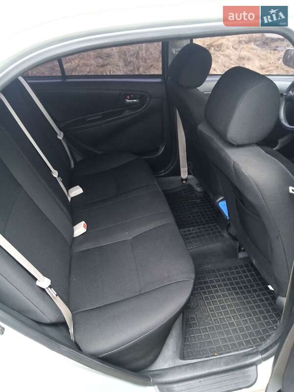 Седан Geely MK 2014 в Вышгороде