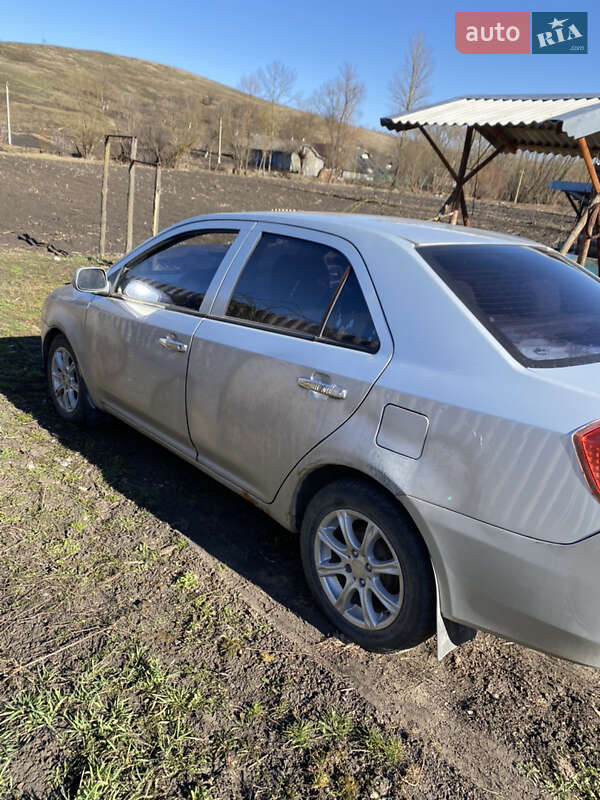 Седан Geely MK 2009 в Обертине