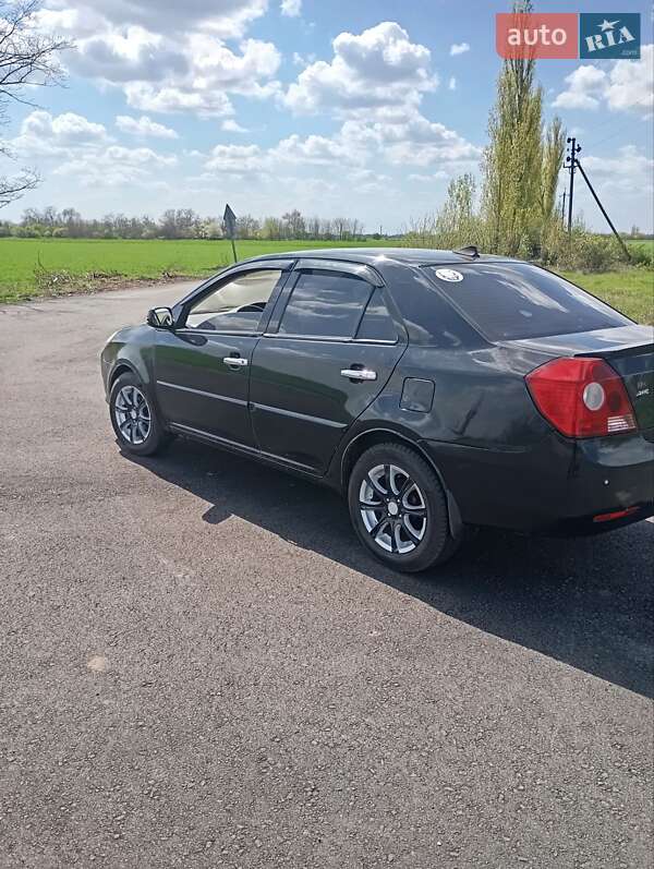 Седан Geely MK 2008 в Новому Бузі