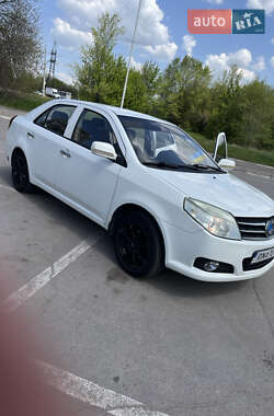 Седан Geely MK 2012 в 