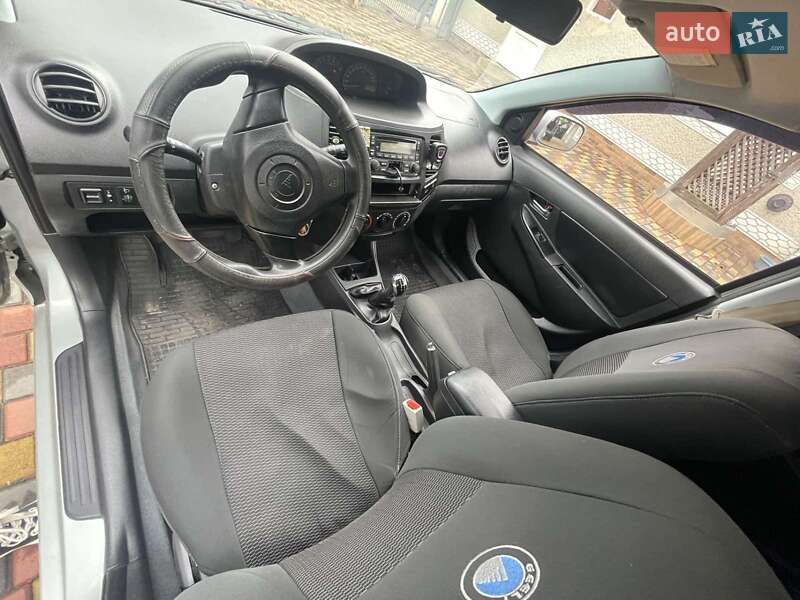 Седан Geely MK 2013 в Мукачево