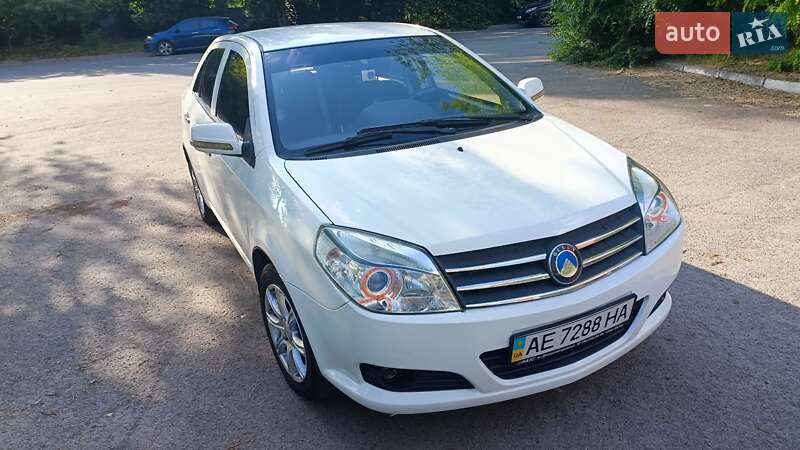 Geely MK 2012